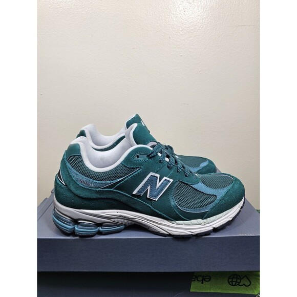 New Balance 2002R Green Mens Size 11 D Medium Shoes M2002RFK - Picture 1 of 13